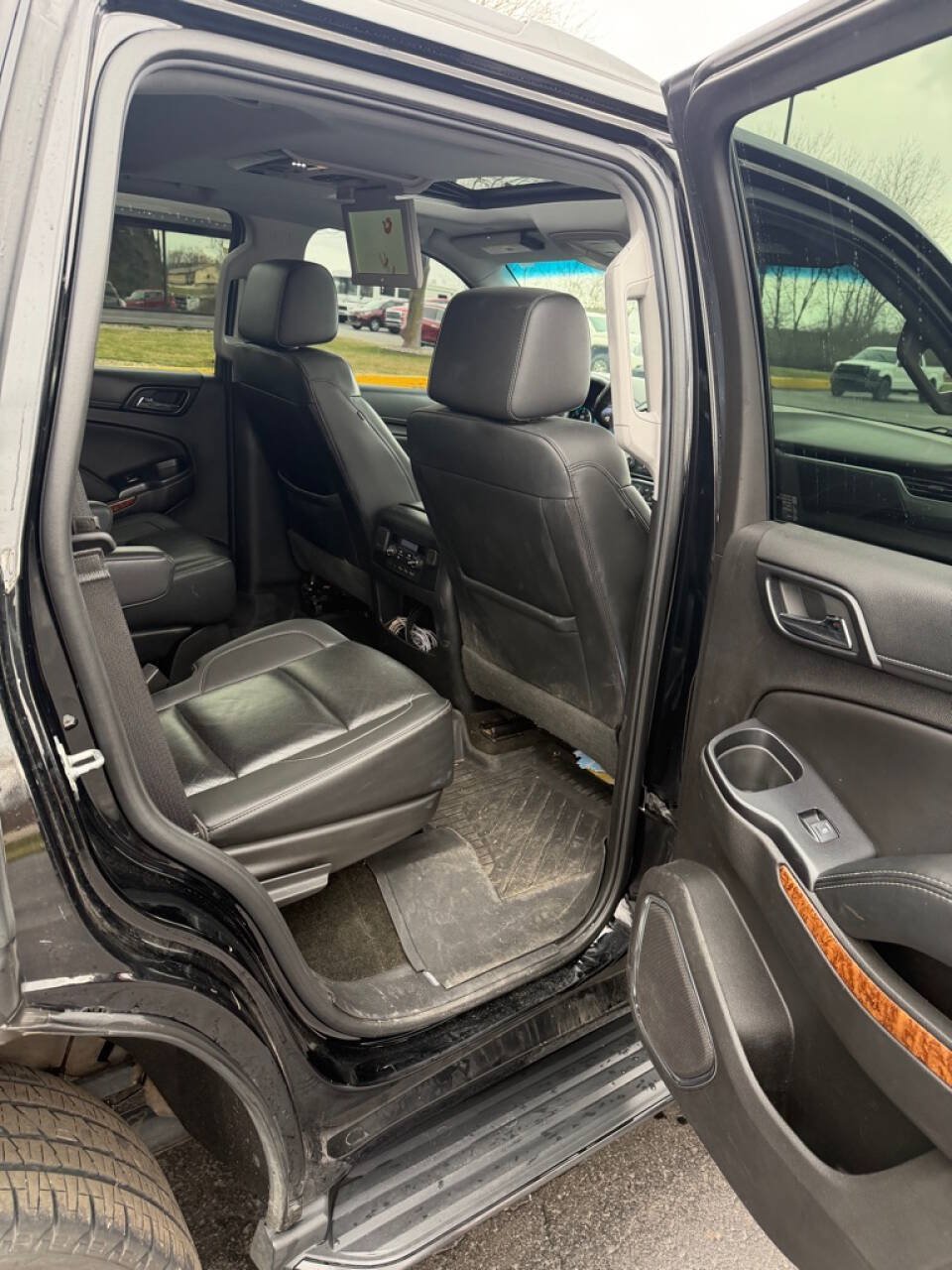 Used 2018 Chevrolet Tahoe Premier AWD/4WD image 18