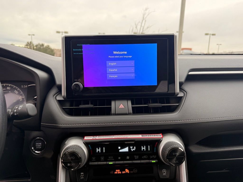 Used 2025 Toyota RAV4 XLE image 15