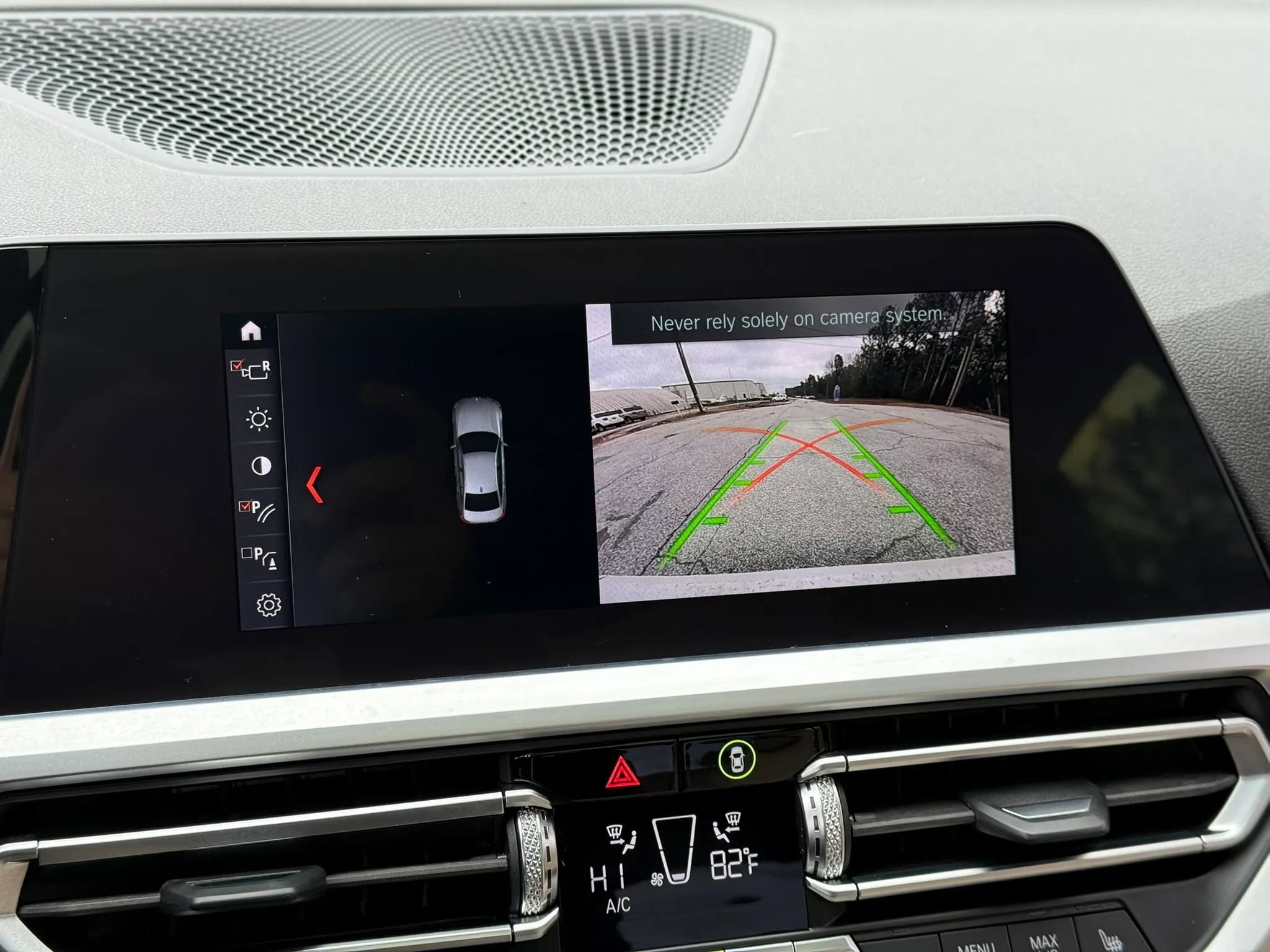 Used 2020 BMW 330i Sedan w/ Convenience Package image 25