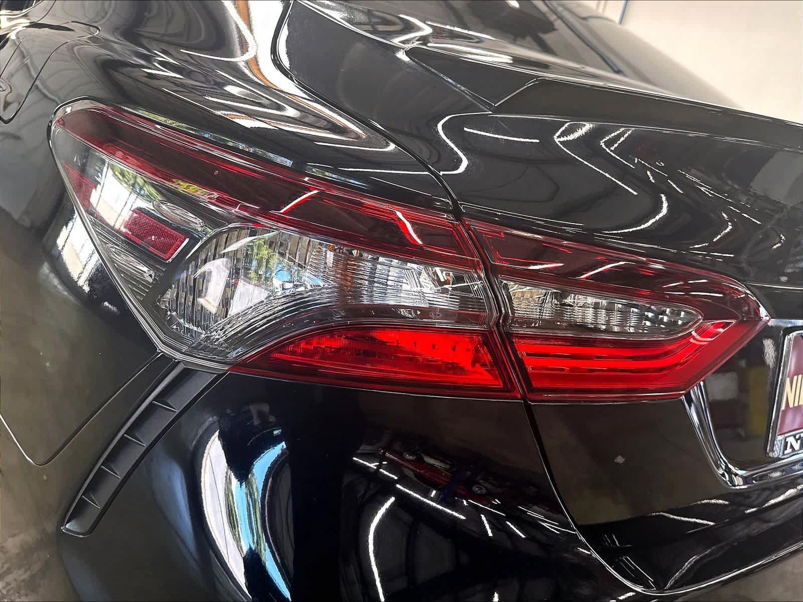 Used 2022 Toyota Camry SE w/ Convenience Package FWD image 25