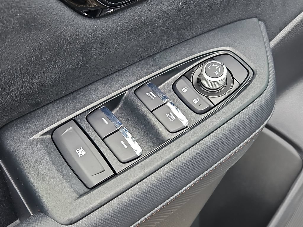 Used 2025 Subaru Forester Touring AWD/4WD image 31