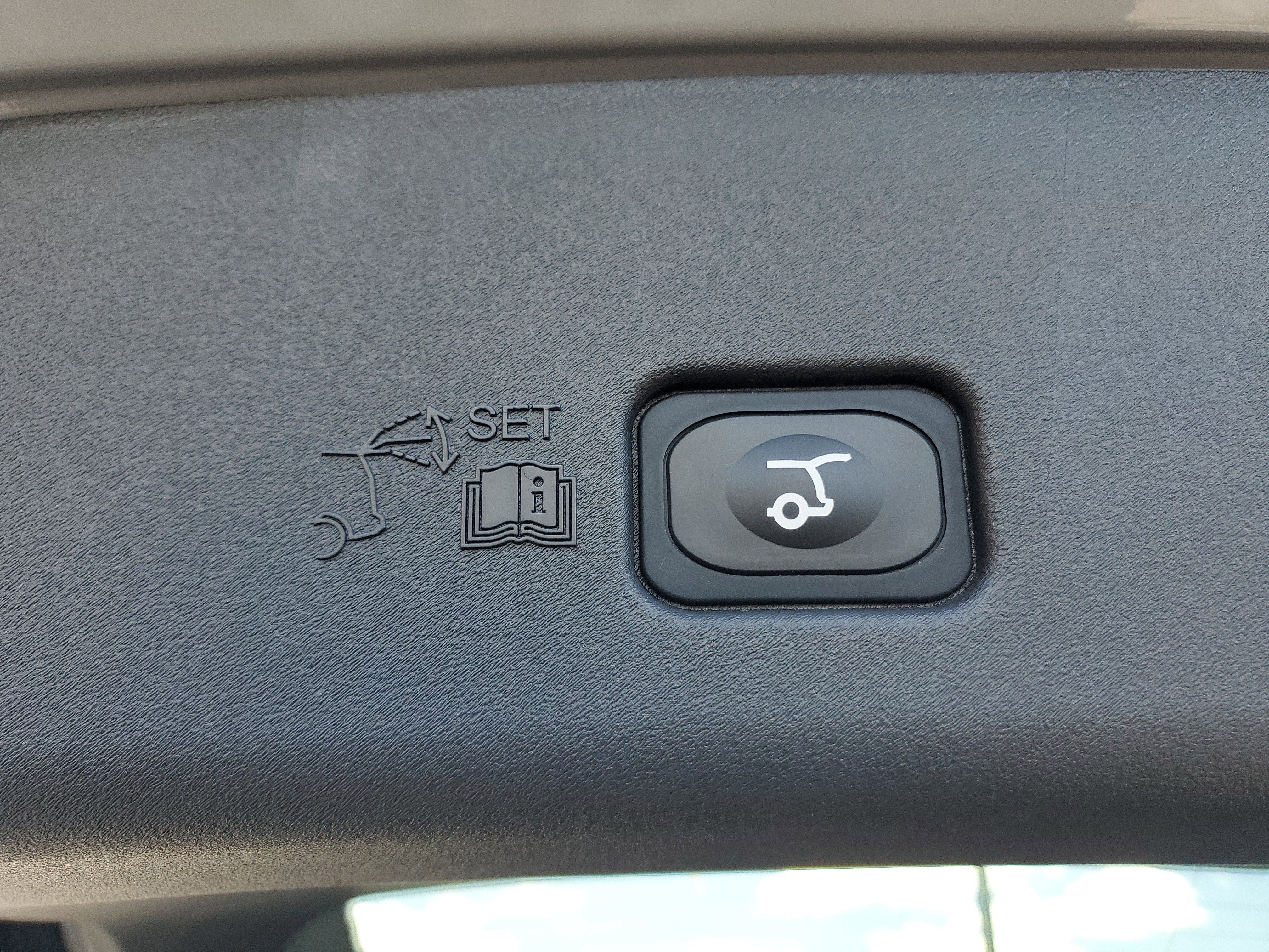 New 2026 Lincoln Nautilus Premier w/ Equipment Group 102A image 33