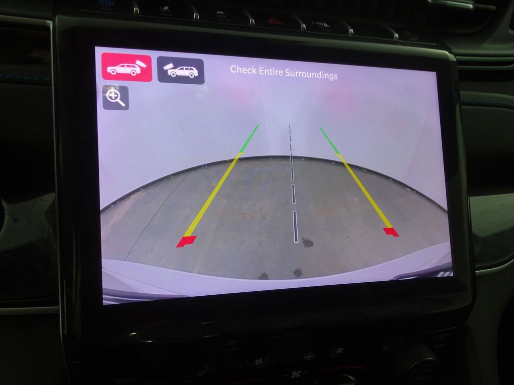 Used 2022 Jeep Grand Cherokee Trailhawk image 10