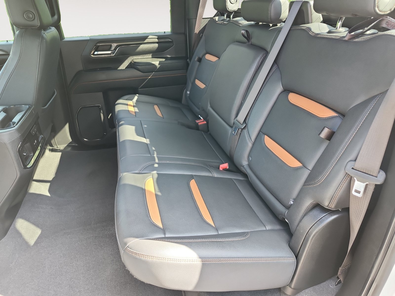 Used 2024 GMC Sierra 3500 AT4 w/ AT4 Premium Plus Package AWD/4WD image 13