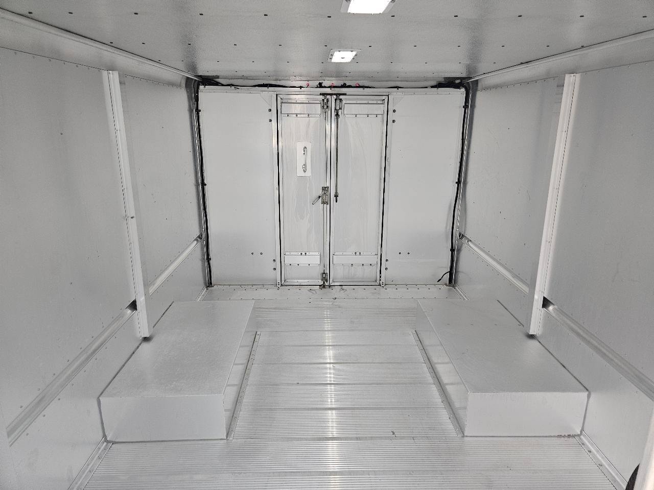 Used 2015 Ford E-350 and Econoline 350 Super Duty w/ A/C Prep Package RWD image 20