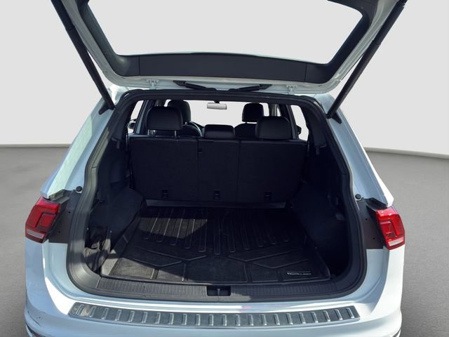 Used 2019 Volkswagen Tiguan SEL R-Line AWD/4WD image 24