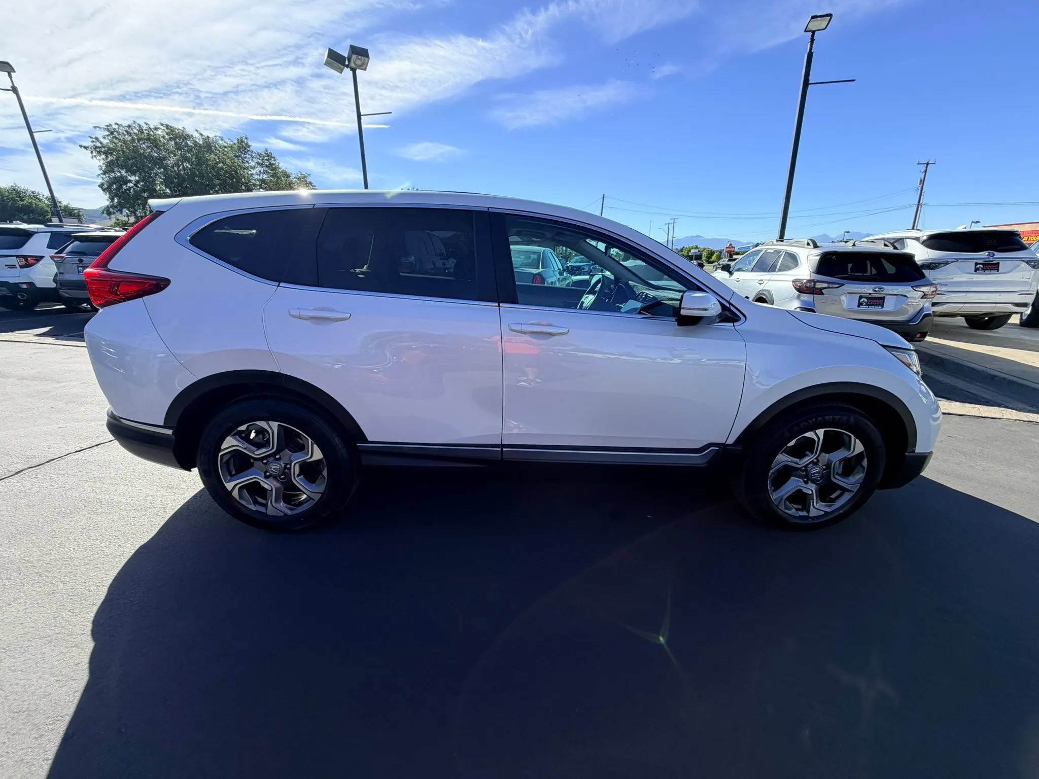 Used 2018 Honda CR-V EX image 3
