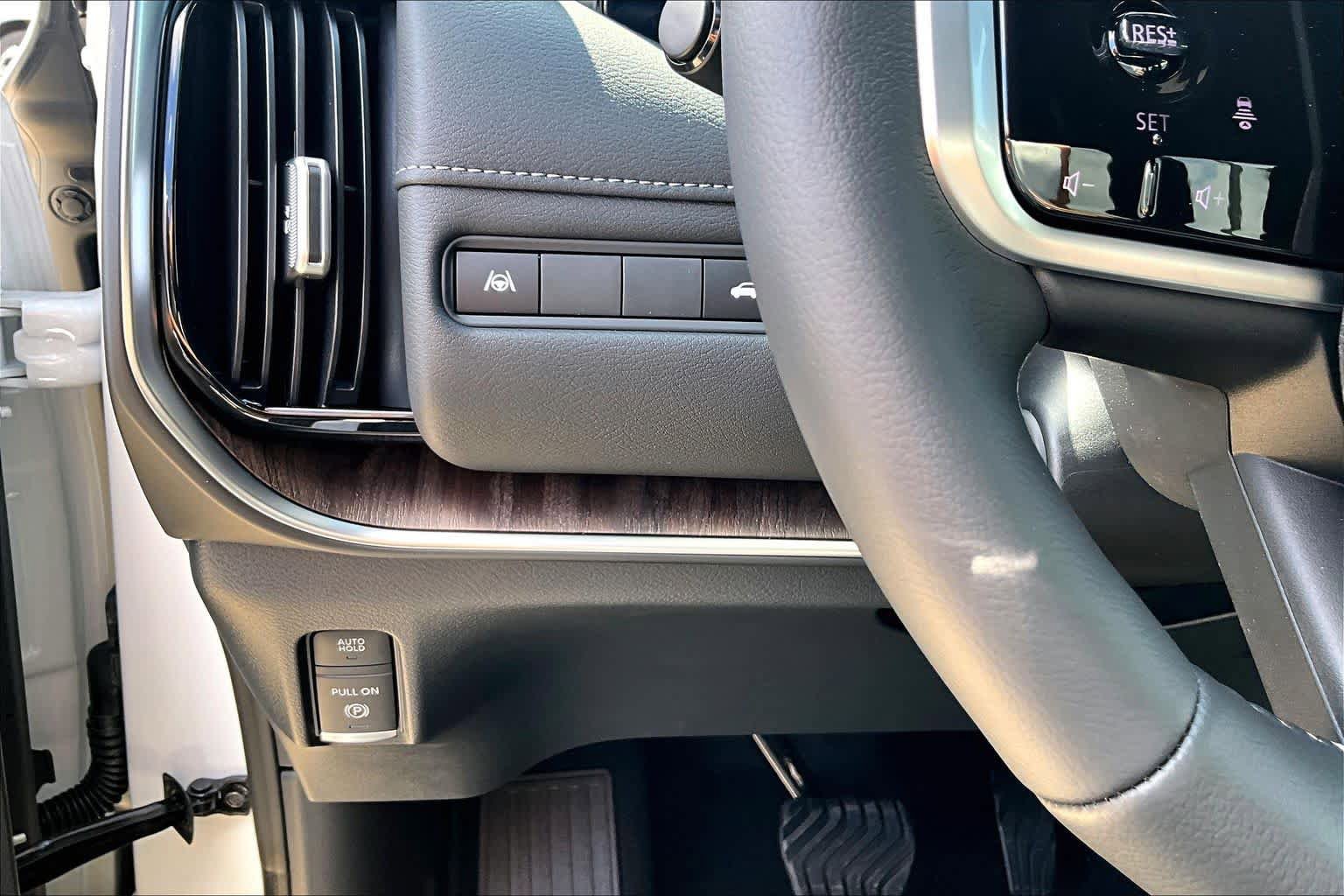 New 2026 Nissan Armada SL AWD/4WD image 15