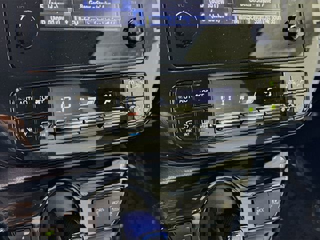 Certified 2019 Toyota Prius XLE w/ Carpet Mat Package image 15