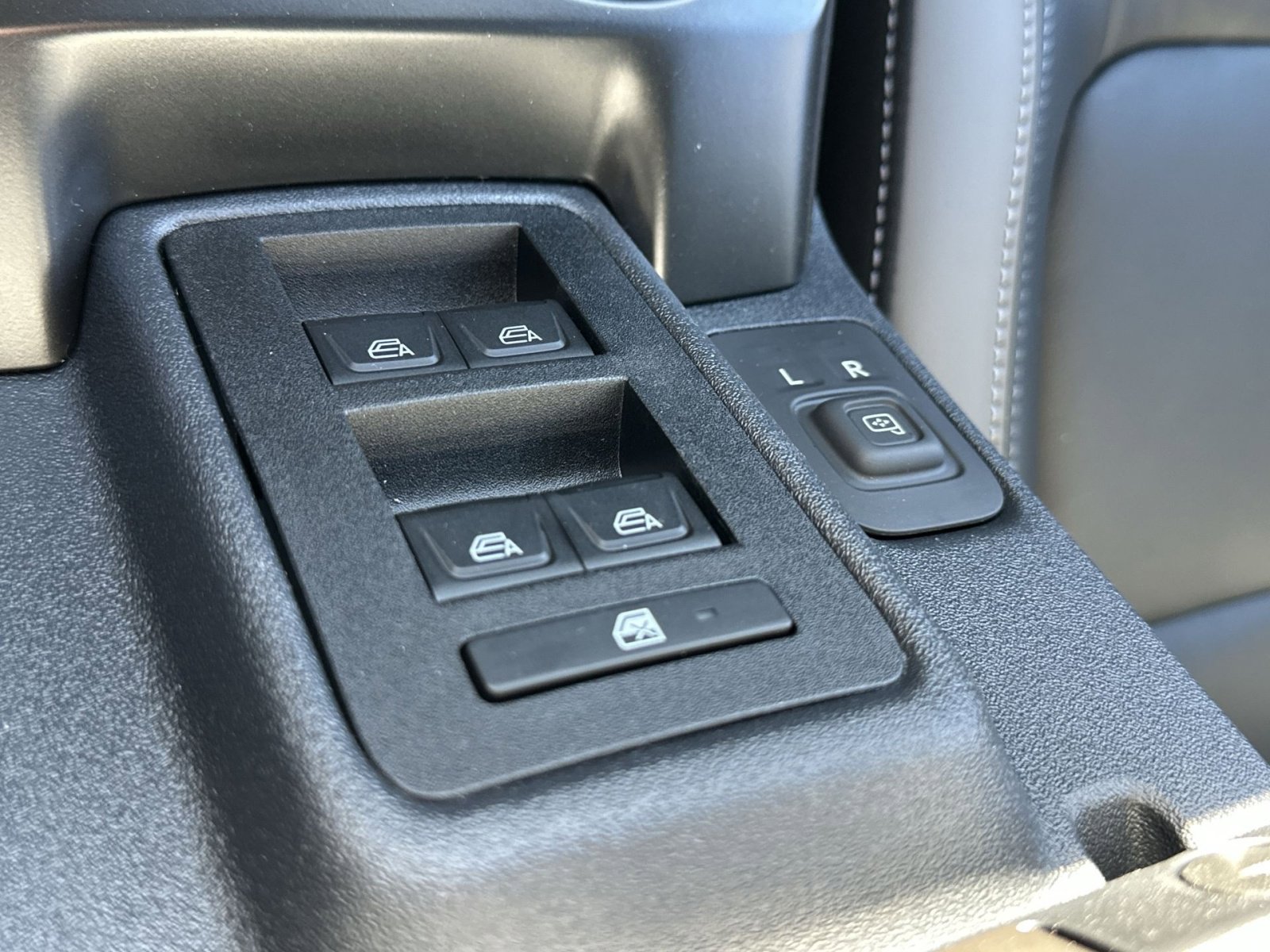 New 2025 Ford Bronco Outer Banks image 16