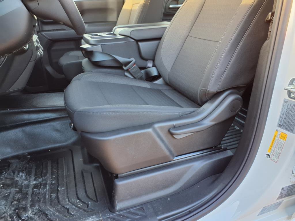 New 2025 GMC Sierra 2500 Pro image 13