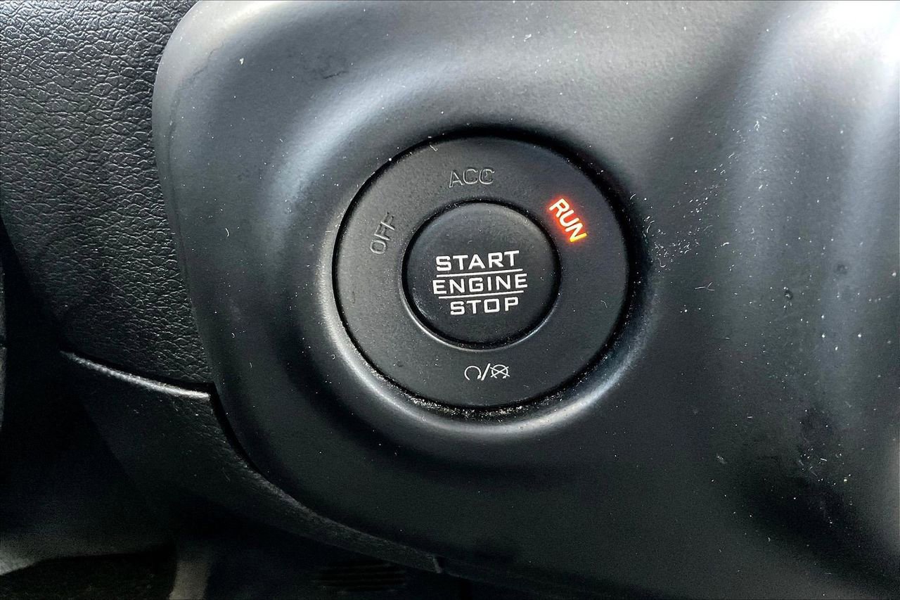 Used 2021 Jeep Gladiator Willys image 28