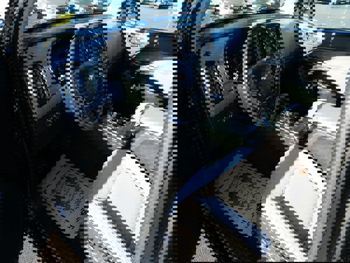 Used 2018 Chevrolet Colorado W/T w/ WT Convenience Package image 9