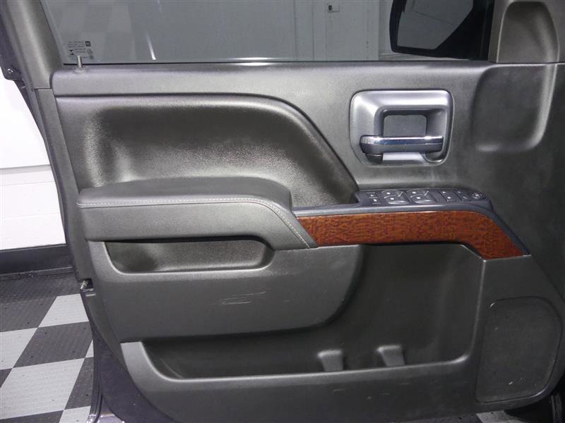 Used 2015 GMC Sierra 1500 SLE w/ SLE Value Package image 16