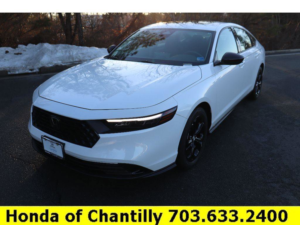 Certified 2025 Honda Accord SE image 3