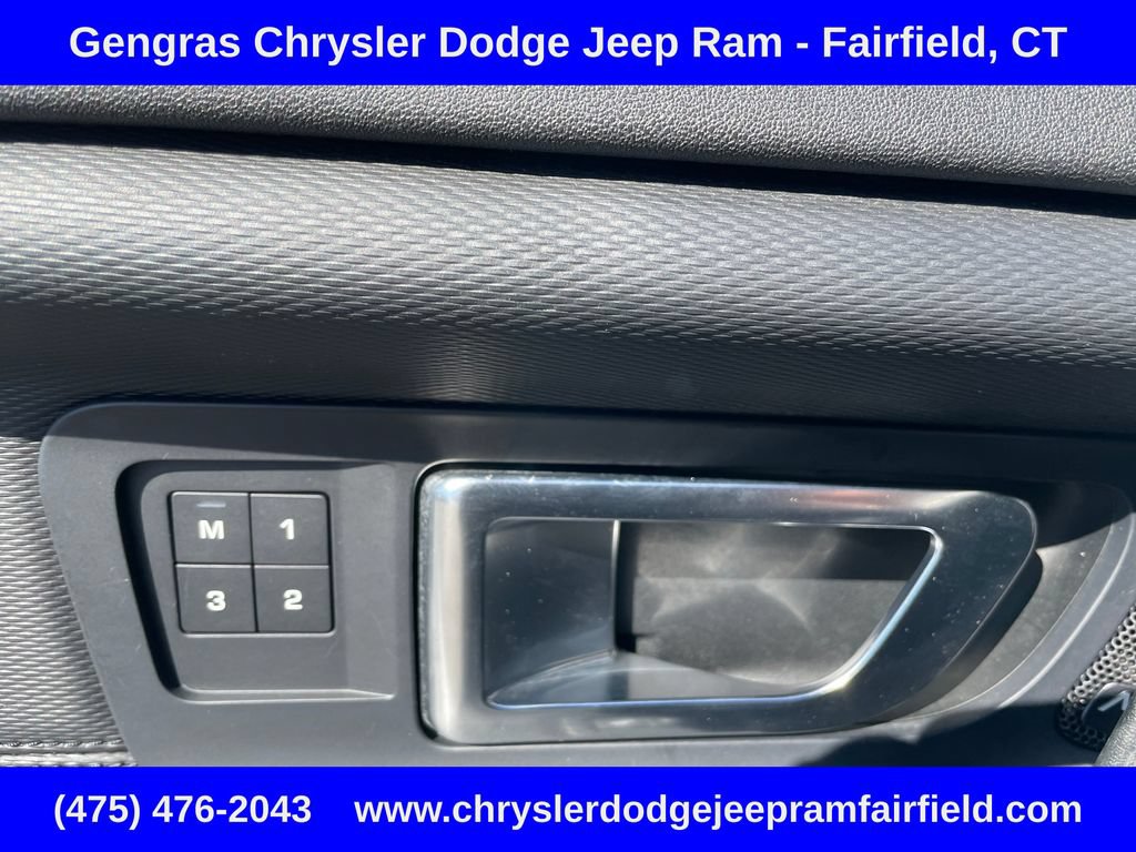 Used 2019 Land Rover Discovery Sport HSE AWD/4WD image 44