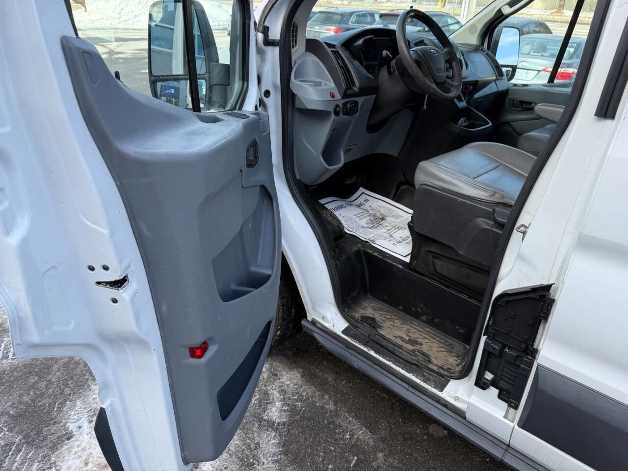 Used 2015 Ford Transit 150 XL image 15