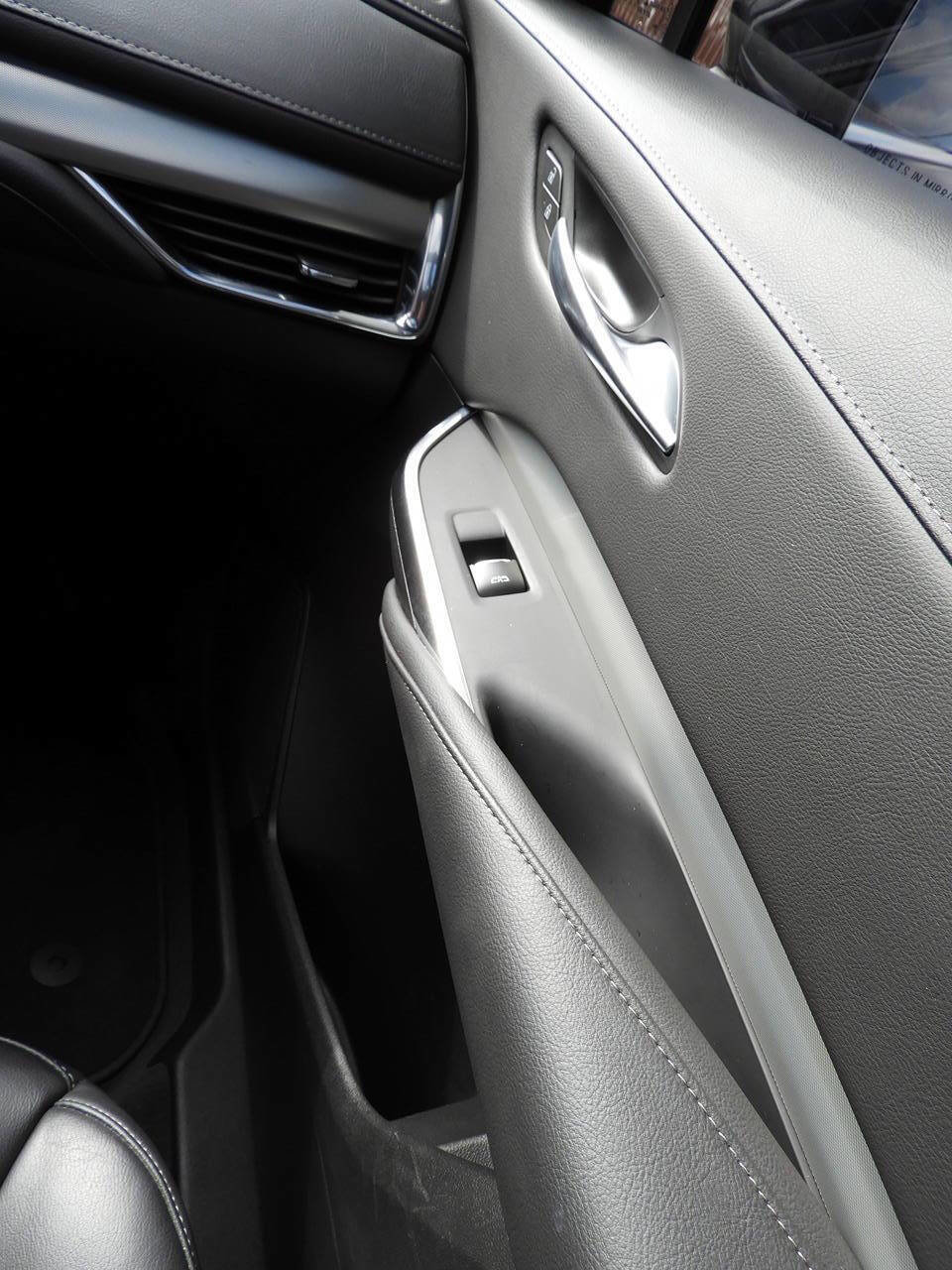Used 2023 Cadillac XT4 Premium Luxury w/ Cold Weather Package FWD image 39