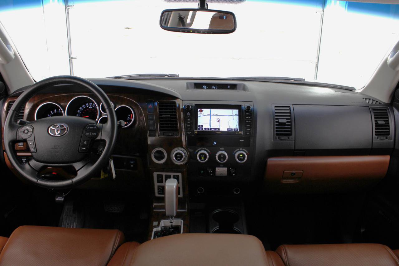 Used 2008 Toyota Sequoia Platinum image 54