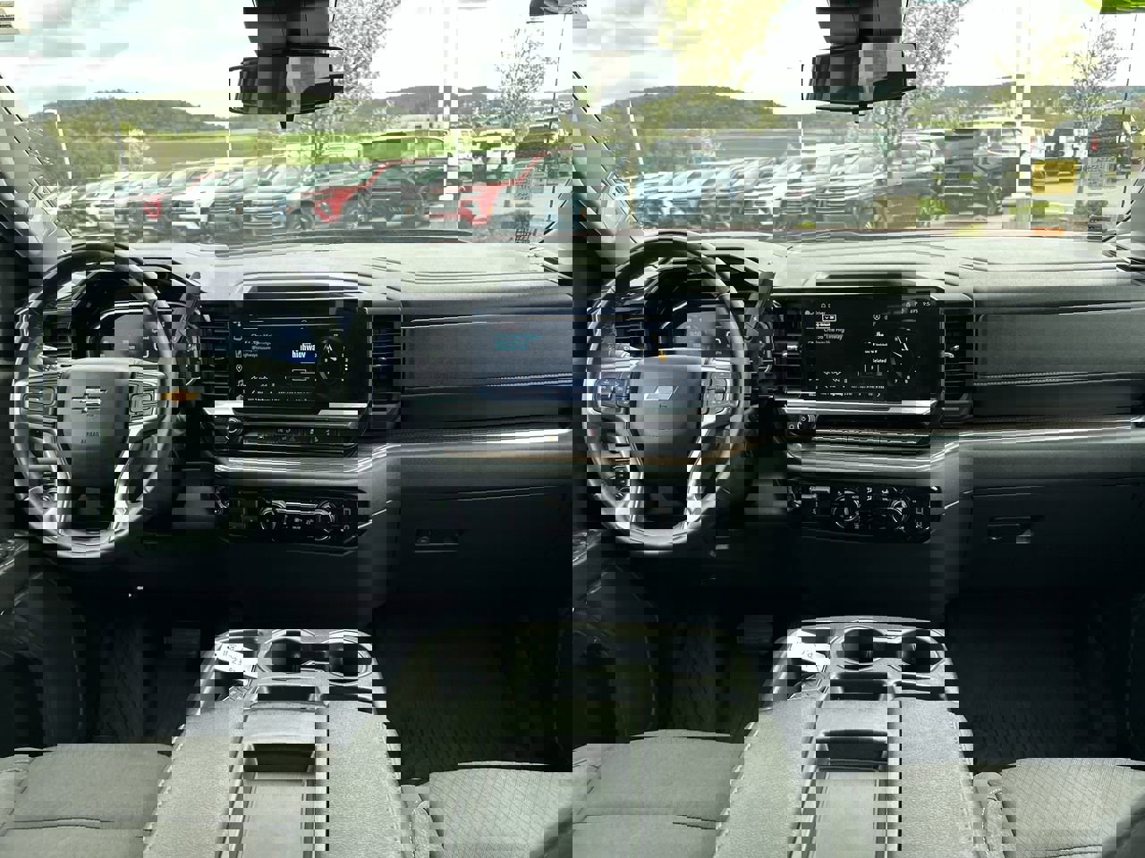 Used 2023 Chevrolet Silverado 1500 LT w/ Z71 Off-Road Package image 18