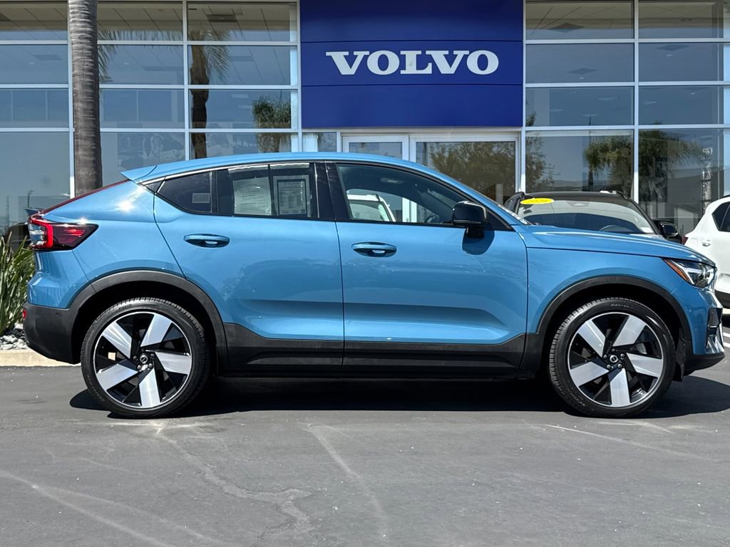 Certified 2023 Volvo C40 P8 Recharge Ultimate image 6