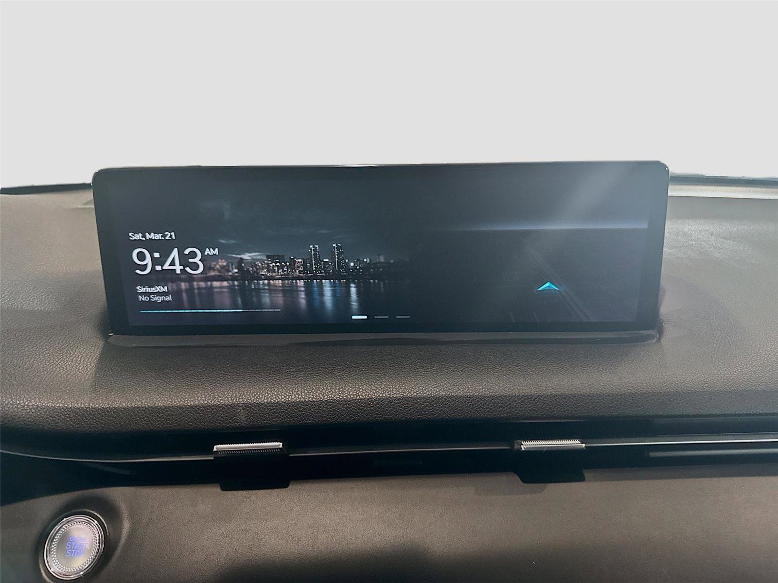 Used 2025 Genesis GV70 2.5T image 9