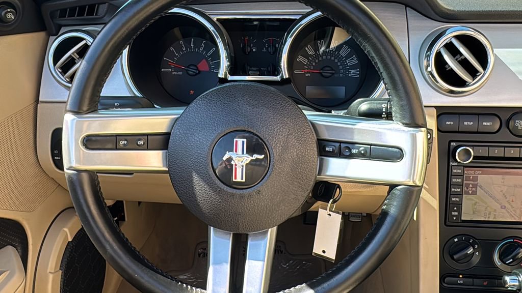 Used 2009 Ford Mustang GT Premium RWD image 11