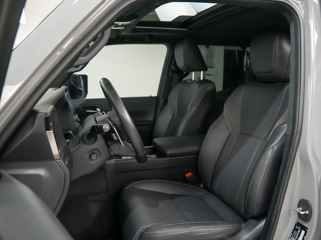Used 2024 Lexus GX 550 image 5