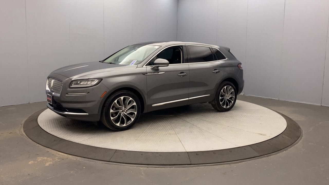 Used 2021 Lincoln Nautilus Reserve AWD/4WD image 9