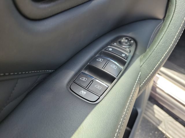 Used 2024 INFINITI QX80 Sensory w/ Cargo Package AWD/4WD image 18