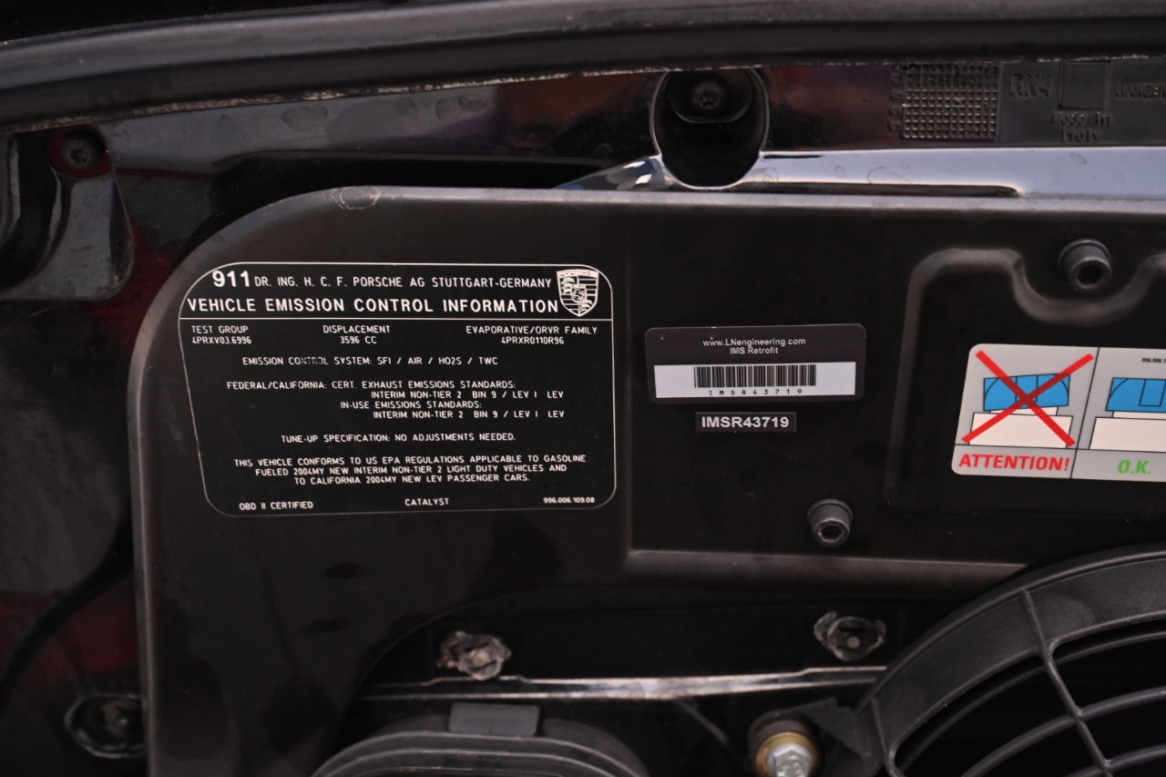 Used 2004 Porsche 911 Carrera 4S image 29