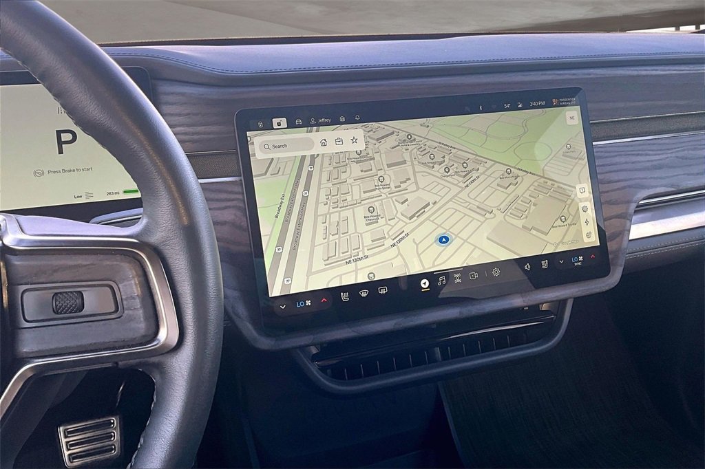 Used 2024 Rivian R1S Adventure image 6