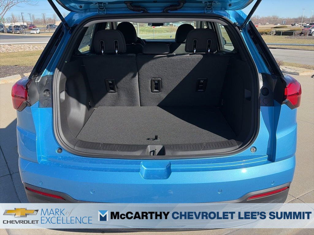 New 2027 Chevrolet Bolt LT w/ Comfort Package FWD image 32