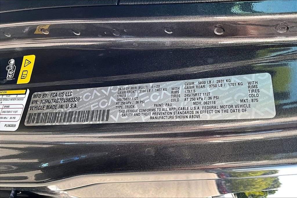 Used 2023 Jeep Gladiator Sport AWD/4WD image 14