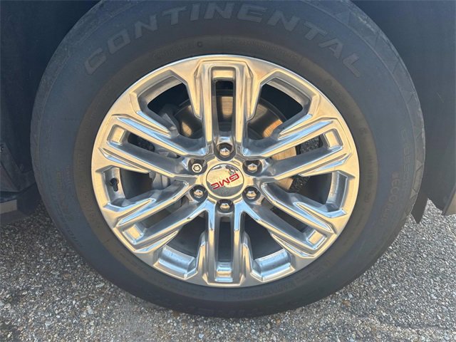 Used 2023 GMC Yukon SLT image 5