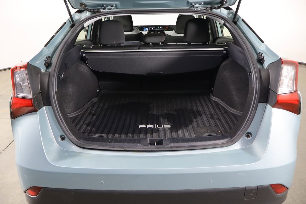Used 2019 Toyota Prius LE image 18
