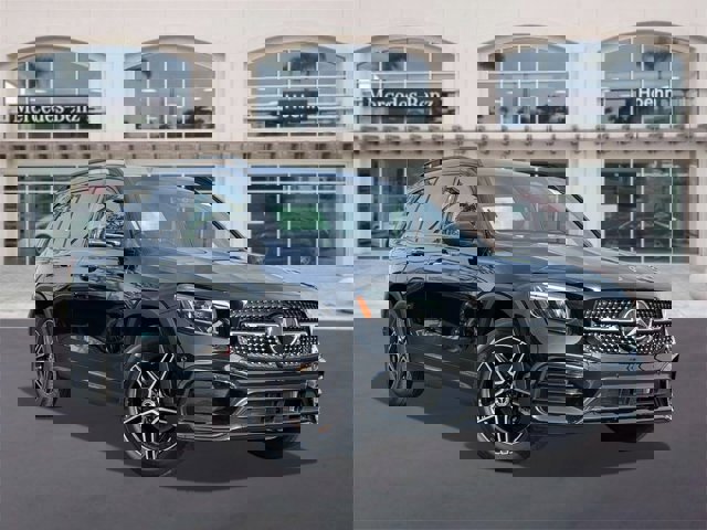 Used 2024 Mercedes-Benz GLB 250 image 1