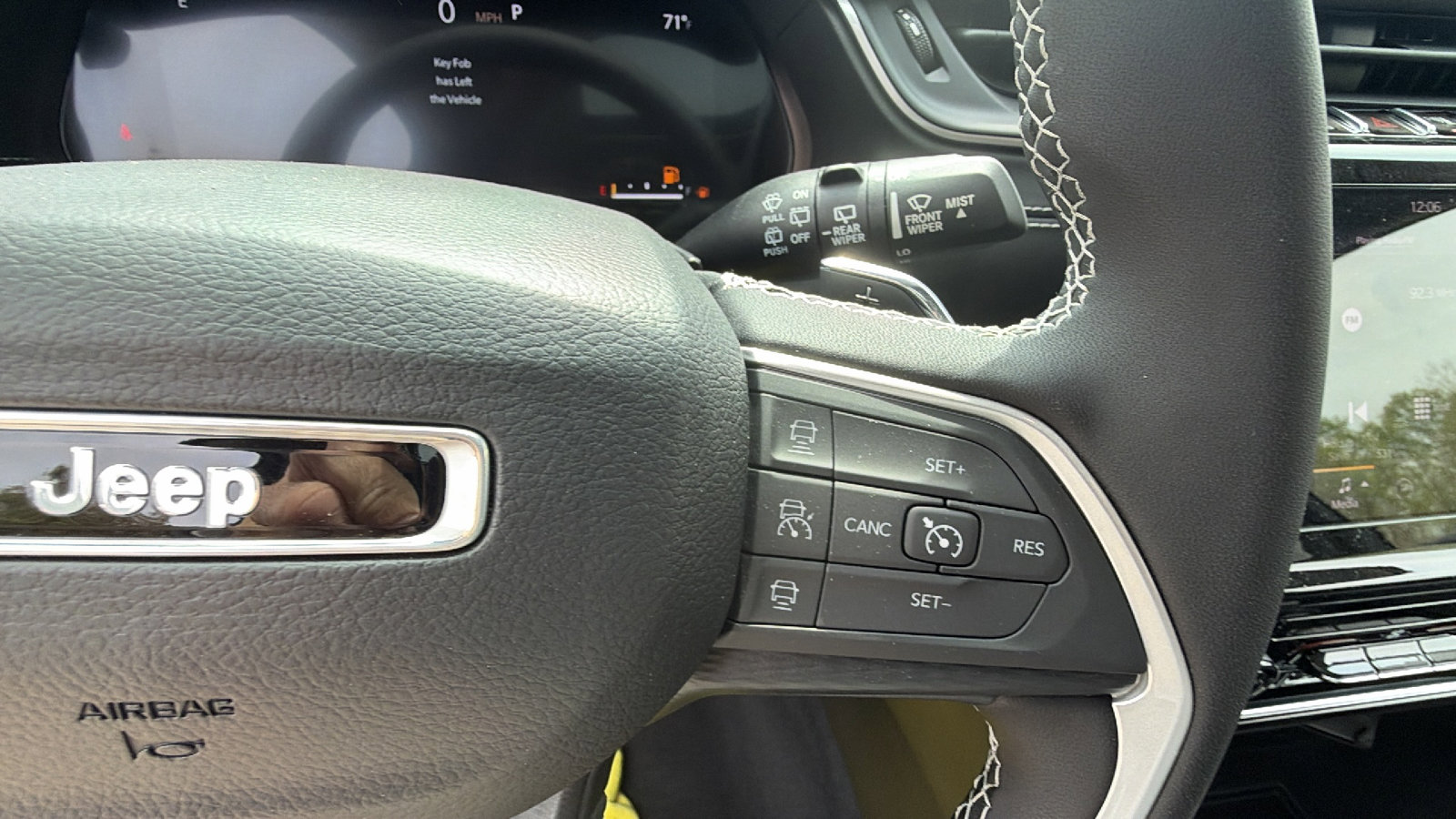 Used 2023 Jeep Grand Cherokee Laredo w/ Trailer Tow Prep Group (B) image 29