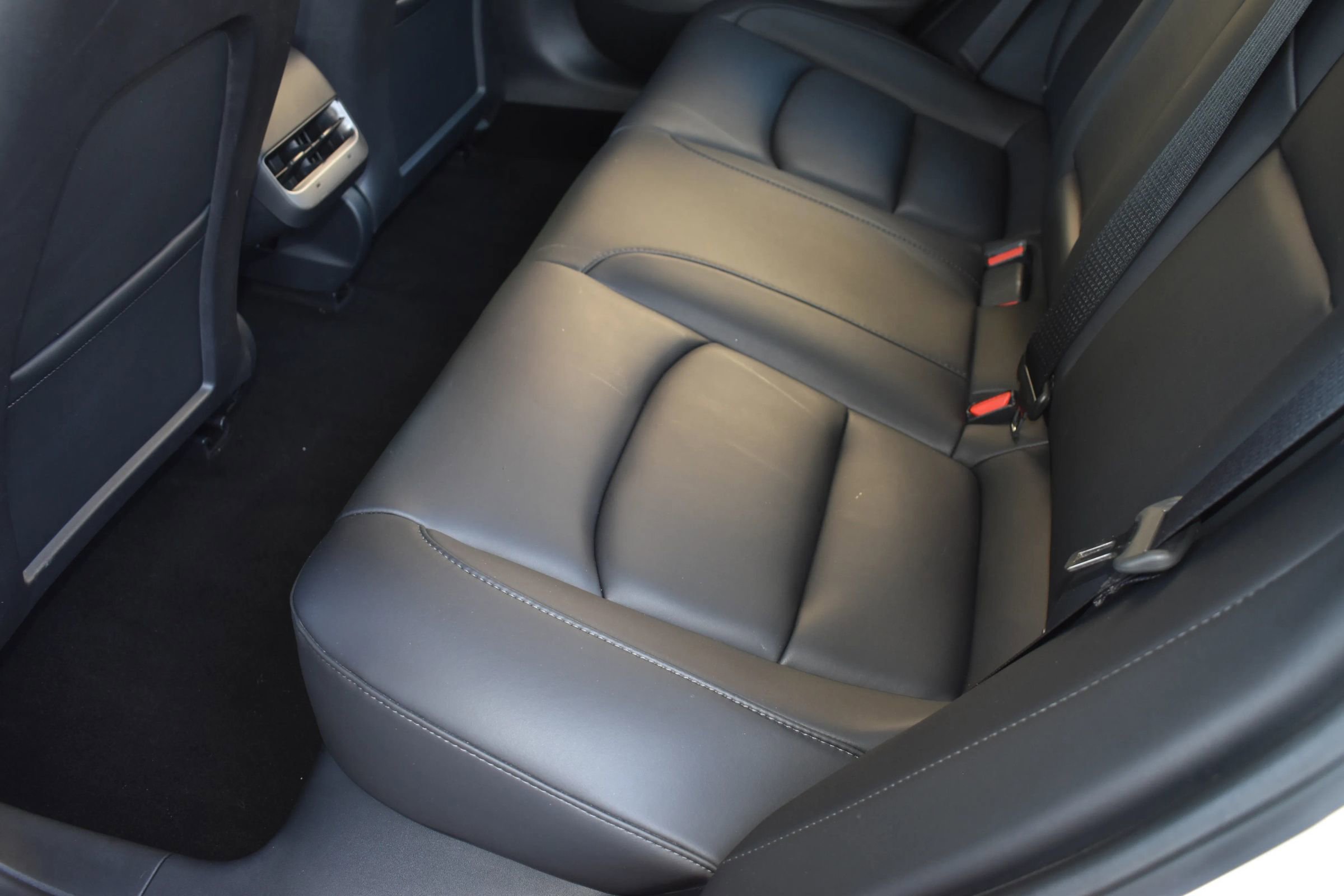 Used 2022 Tesla Model 3 Standard Range RWD image 15