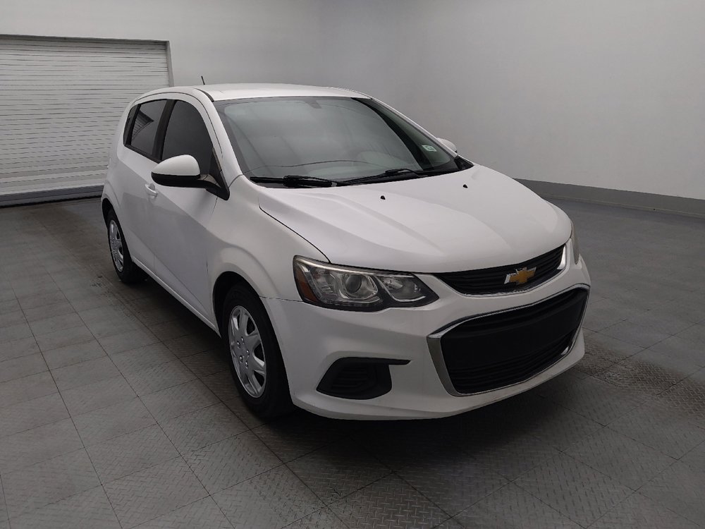 Used 2018 Chevrolet Sonic LT FWD image 13