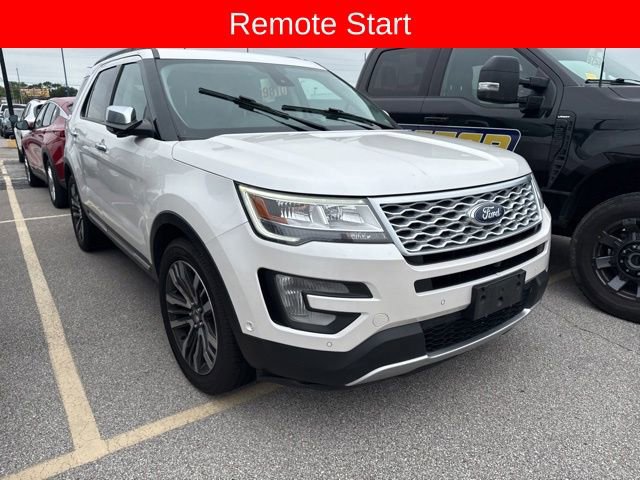 Used 2017 Ford Explorer Platinum AWD/4WD image 3