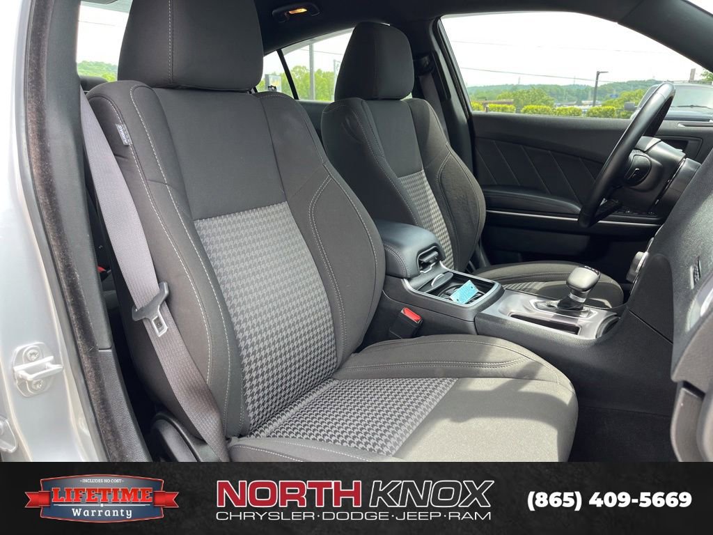 Used 2023 Dodge Charger SXT w/ Cold Weather Package RWD image 19