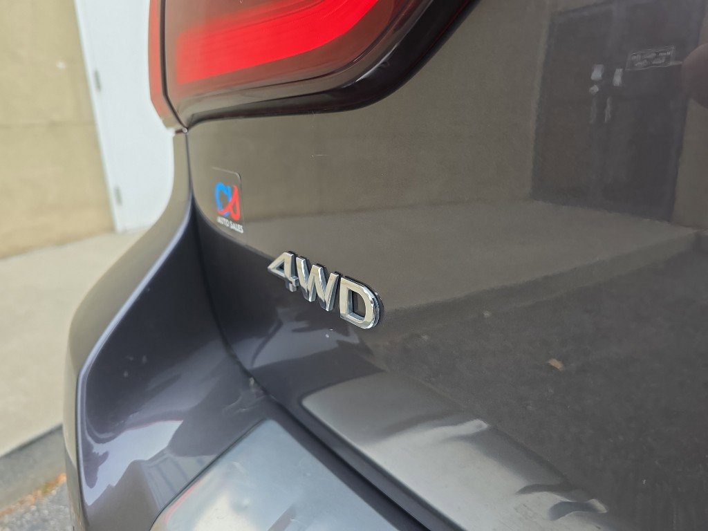 Used 2024 INFINITI QX80 Luxe image 11