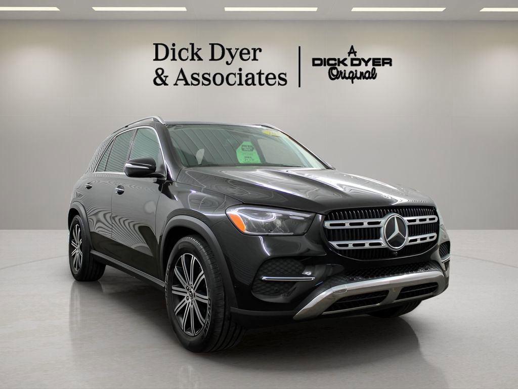 Used 2025 Mercedes-Benz GLE 350 4MATIC image 1