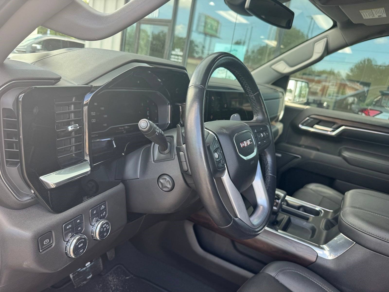 Certified 2023 GMC Sierra 1500 SLT w/ SLT Premium Package AWD/4WD image 15