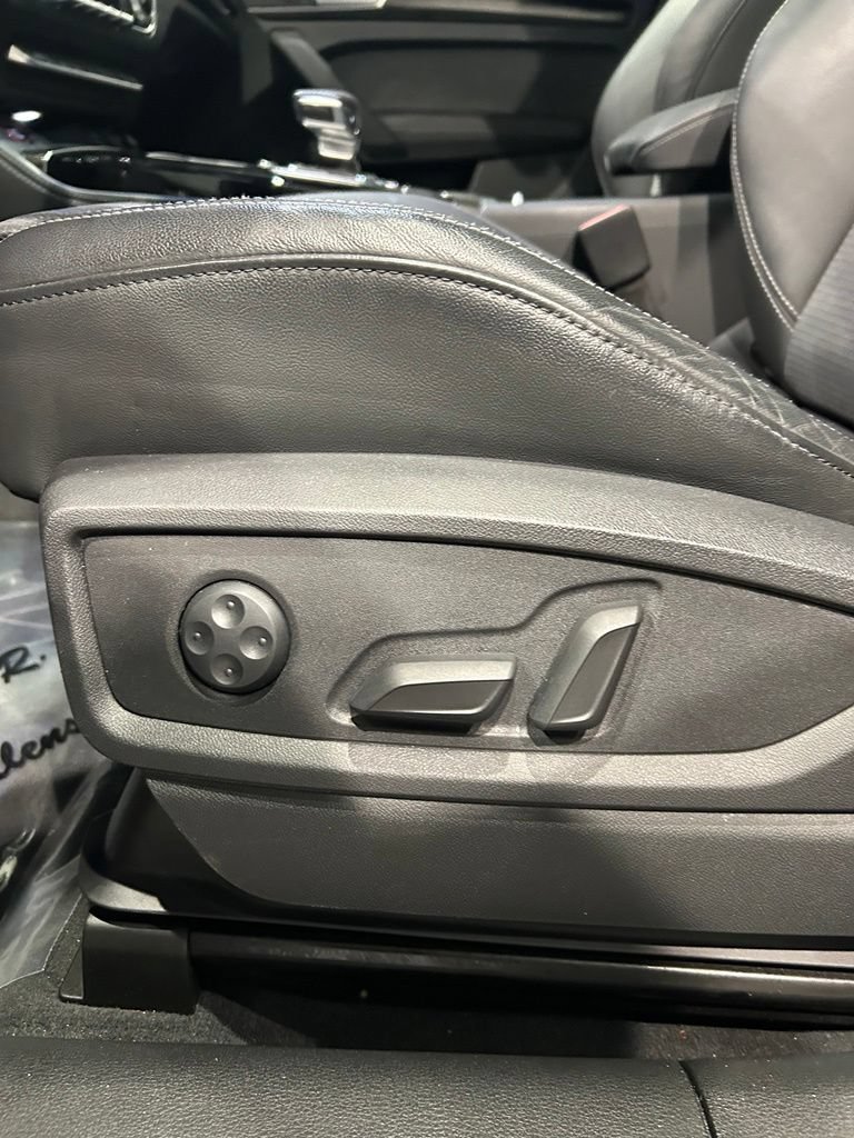 Used 2022 Audi SQ5 Premium Plus AWD/4WD image 14