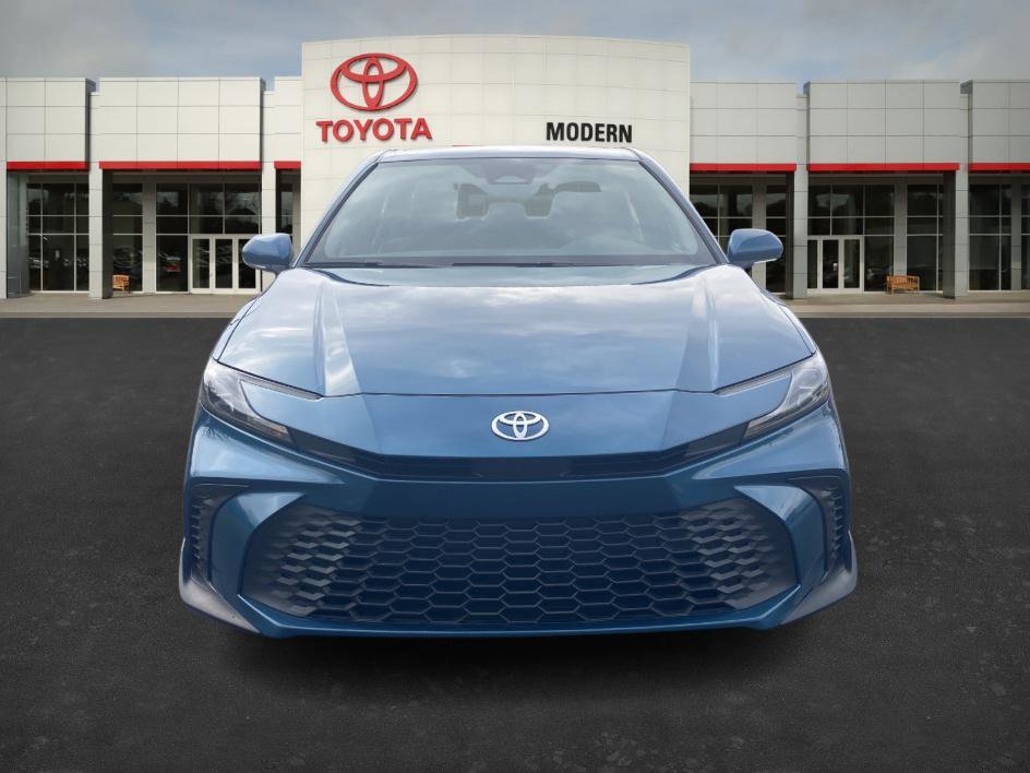Certified 2025 Toyota Camry SE image 2