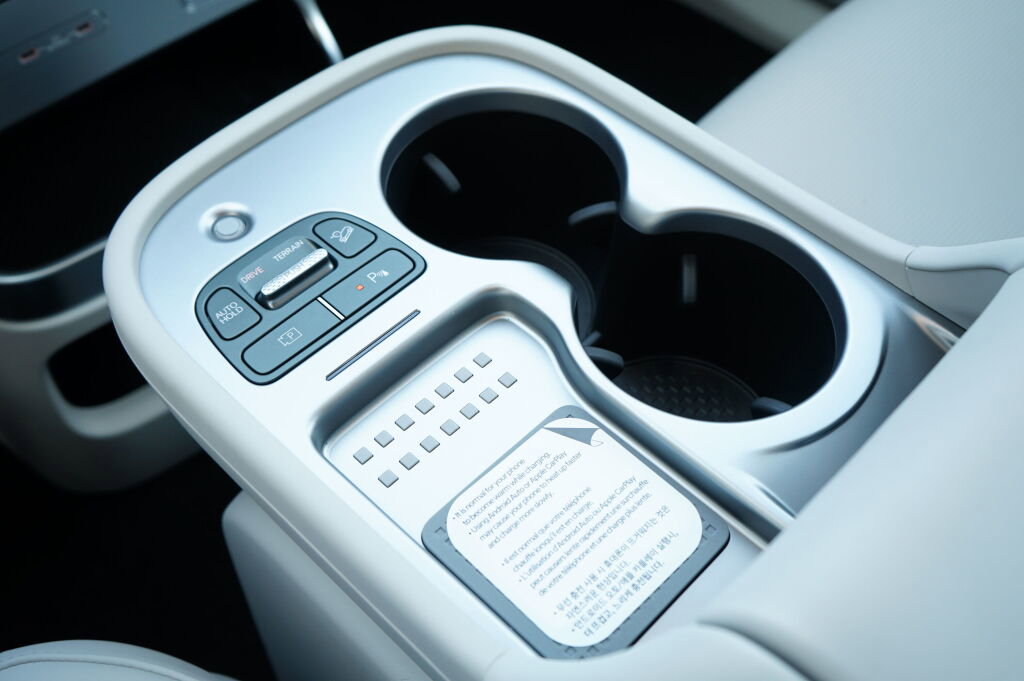 New 2026 Hyundai Ioniq 9 Calligraphy image 12