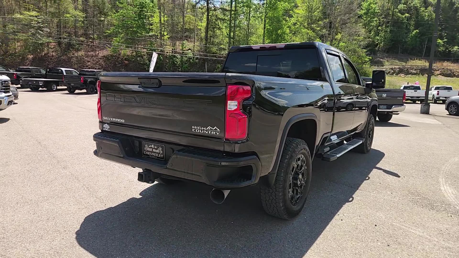 Used 2023 Chevrolet Silverado 2500 High Country w/ Safety Package II AWD/4WD image 5