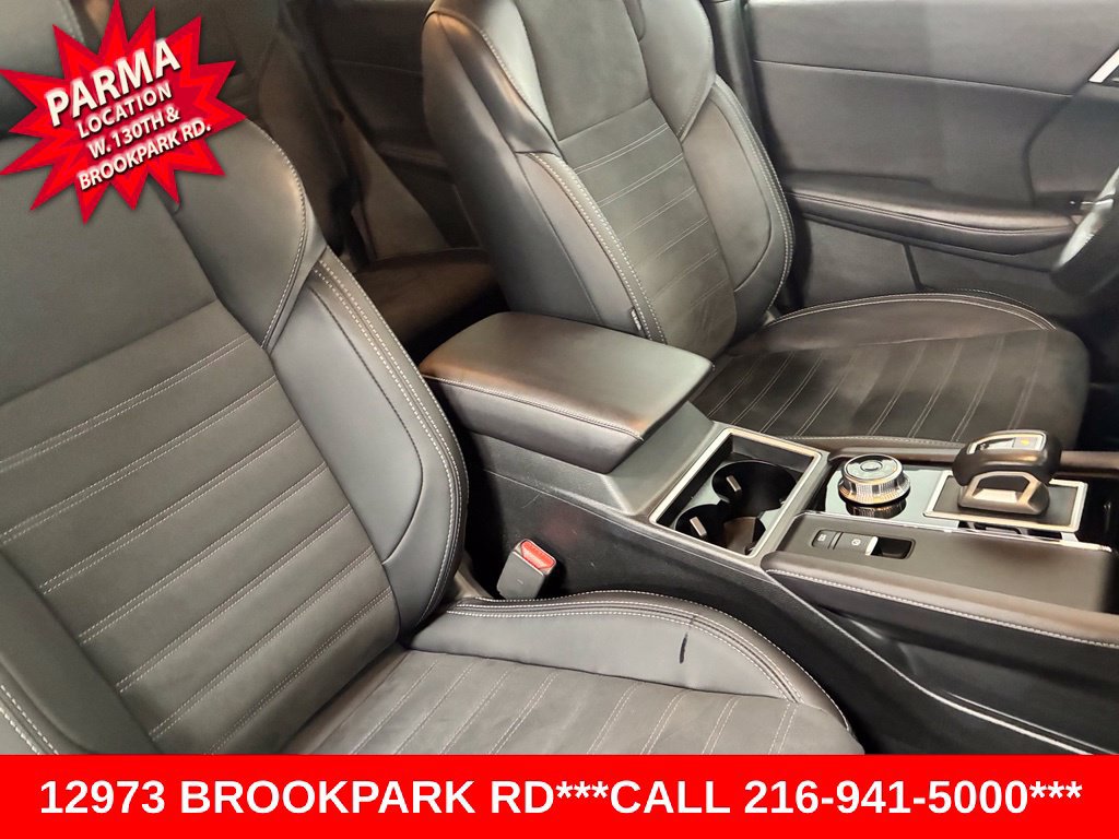 Used 2024 Mitsubishi Outlander FWD image 21